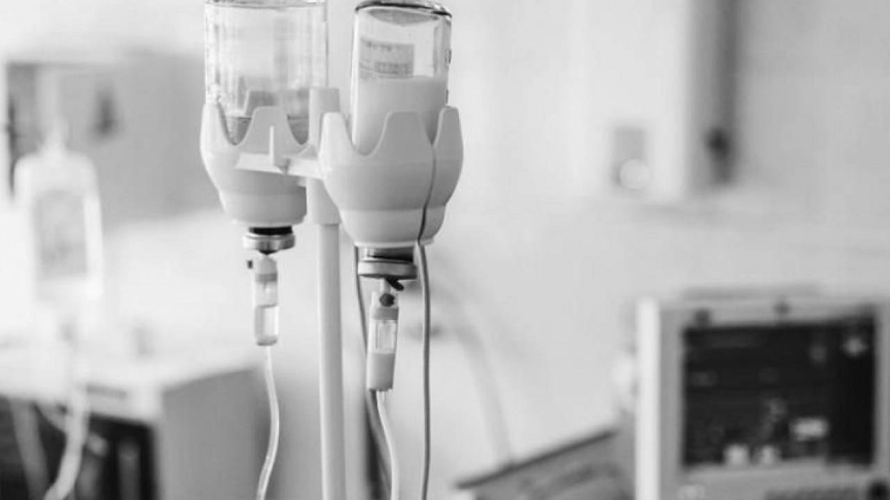 Девять человек умерли от COVID-19 и пневмонии с признаками КВИ в РК за сутки