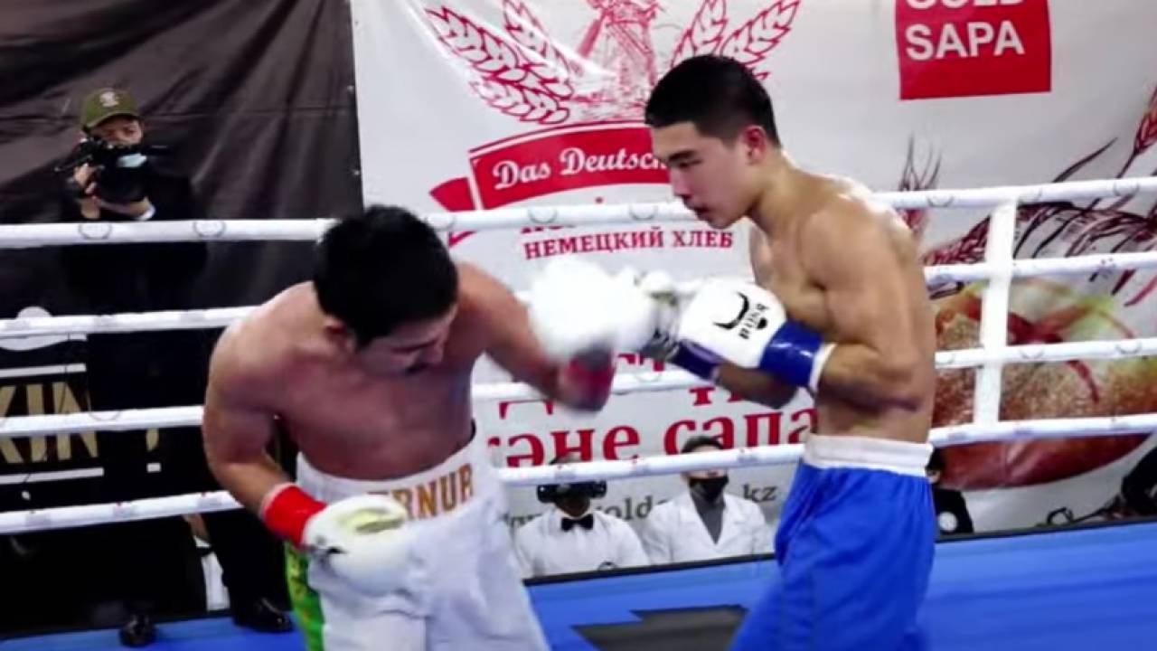 Яркие бои показали на боксерском турнире в Алматы