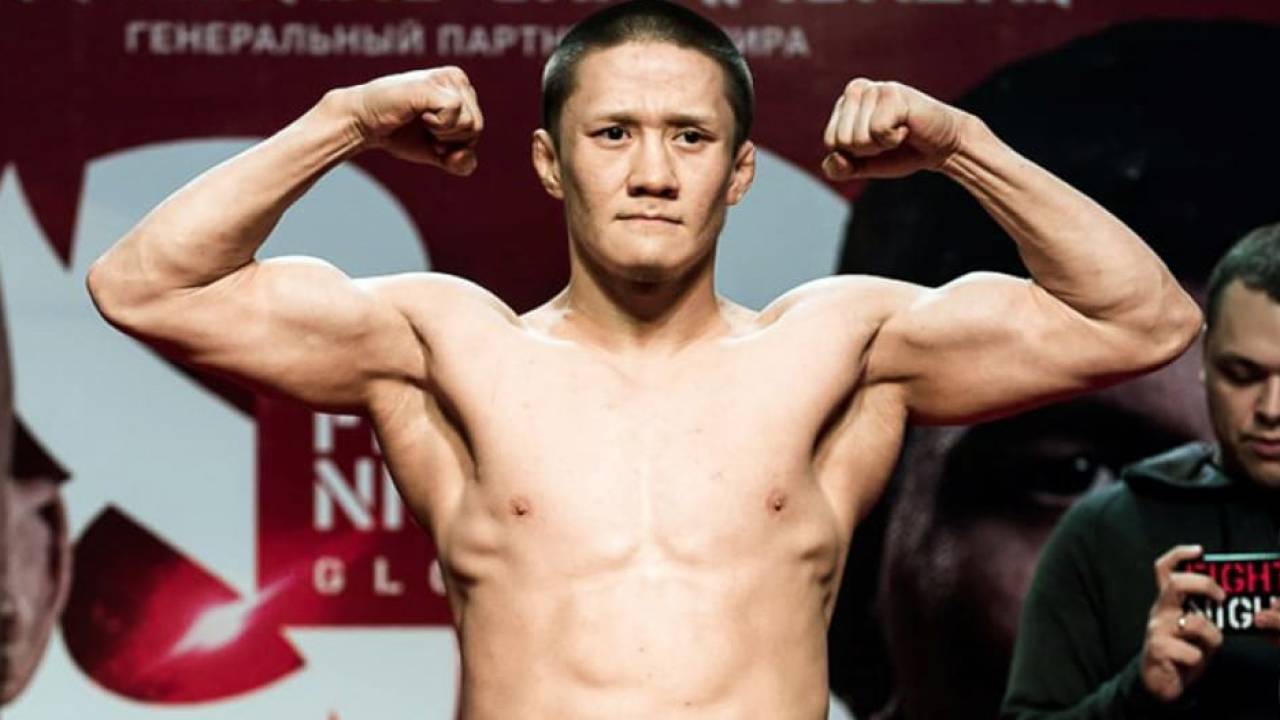 Казахстанский файтер проиграл второй бой в UFC