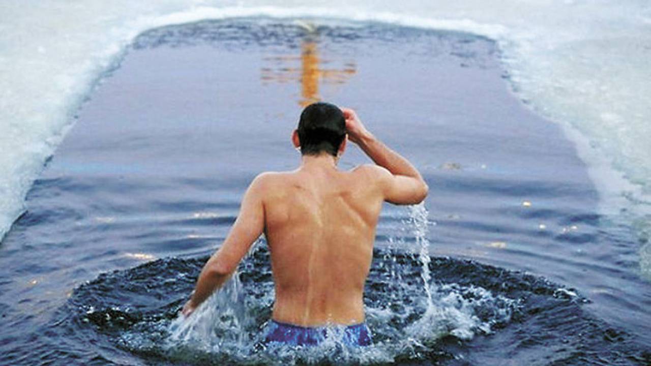 Массовые купания на Крещение запретили в Карагандинской области