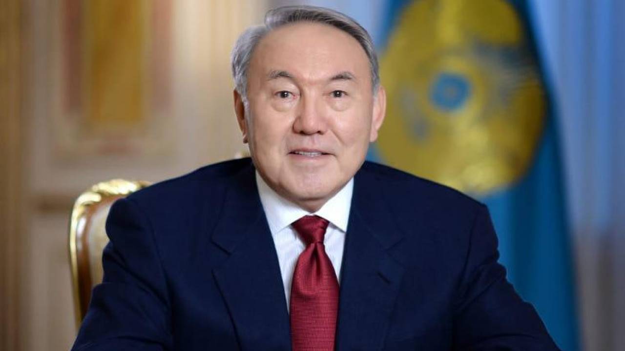 Назарбаев принял Мамина