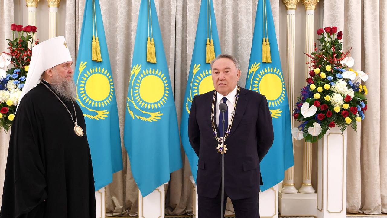 Назарбаеву вручили высший орден Православной Церкви Казахстана
