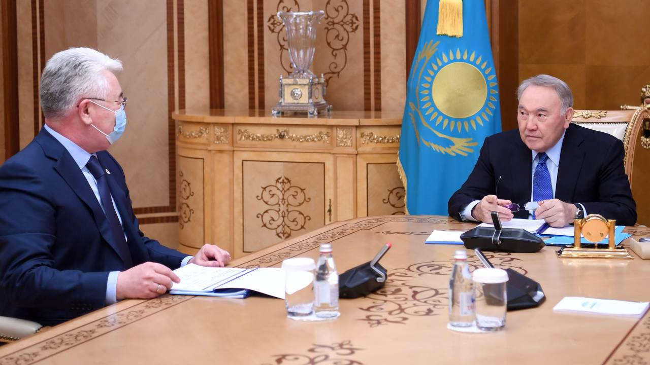 Нурсултан Назарбаев провел встречу с Бейбутом Атамкуловым