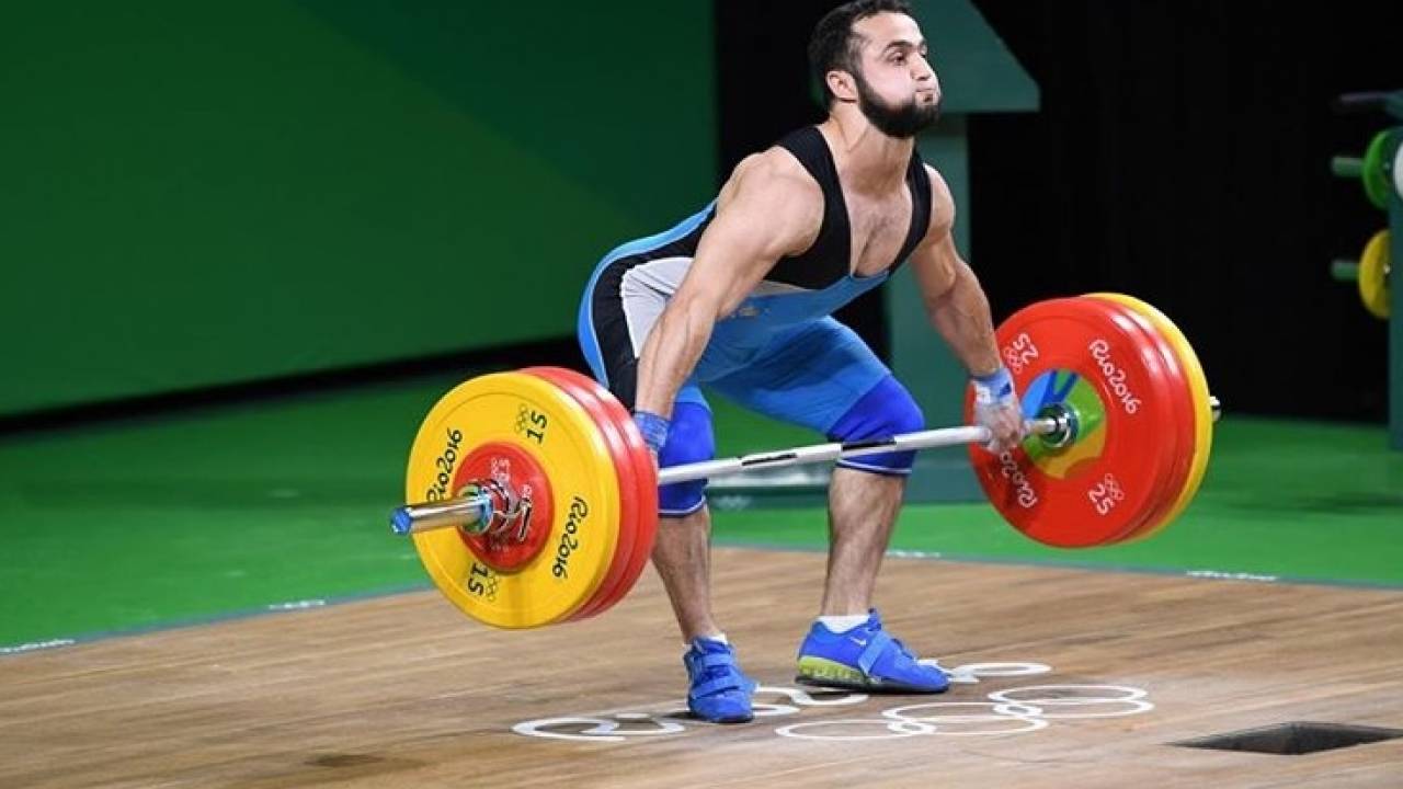 Олимпийский чемпион Нижат Рахимов отстранен от соревнований