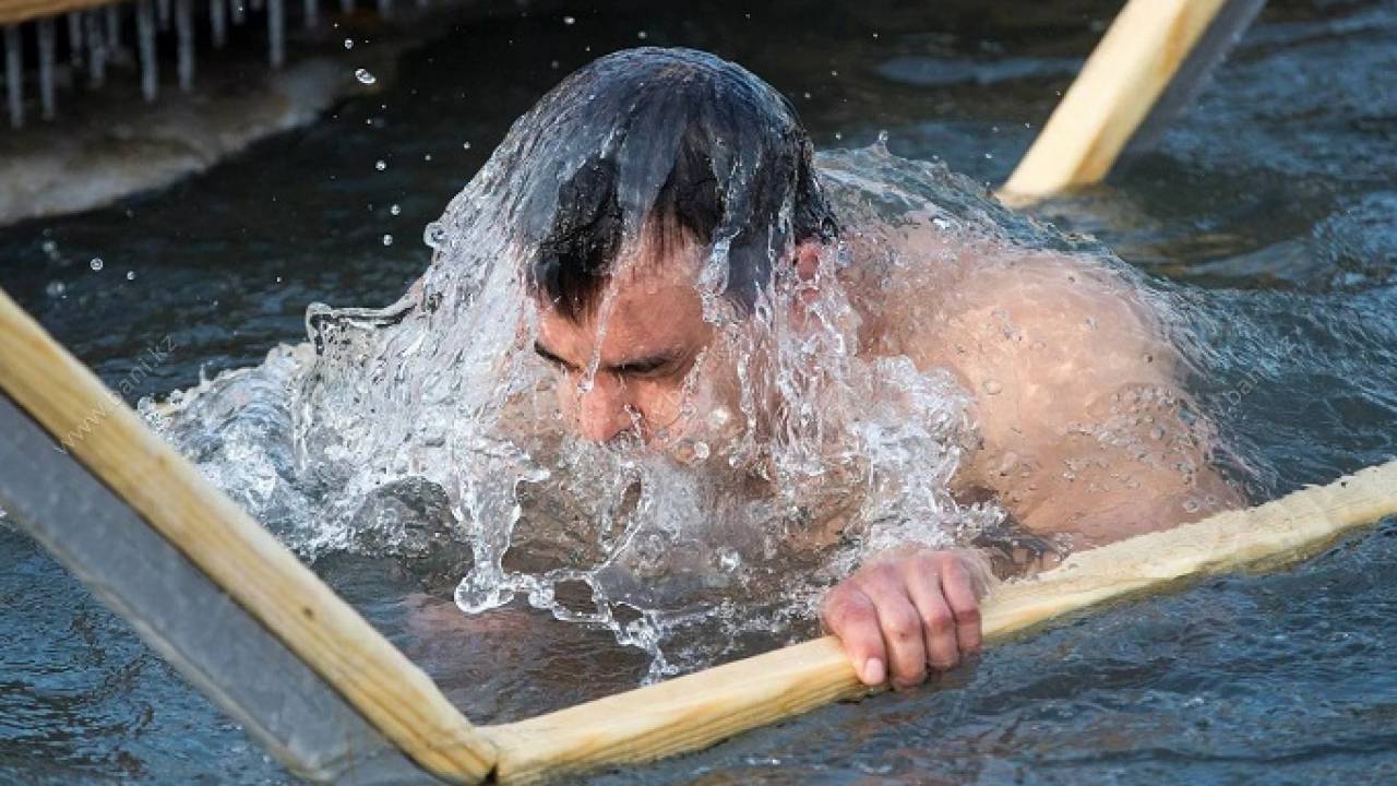 Пять мест для крещенских купаний определили в Алматы