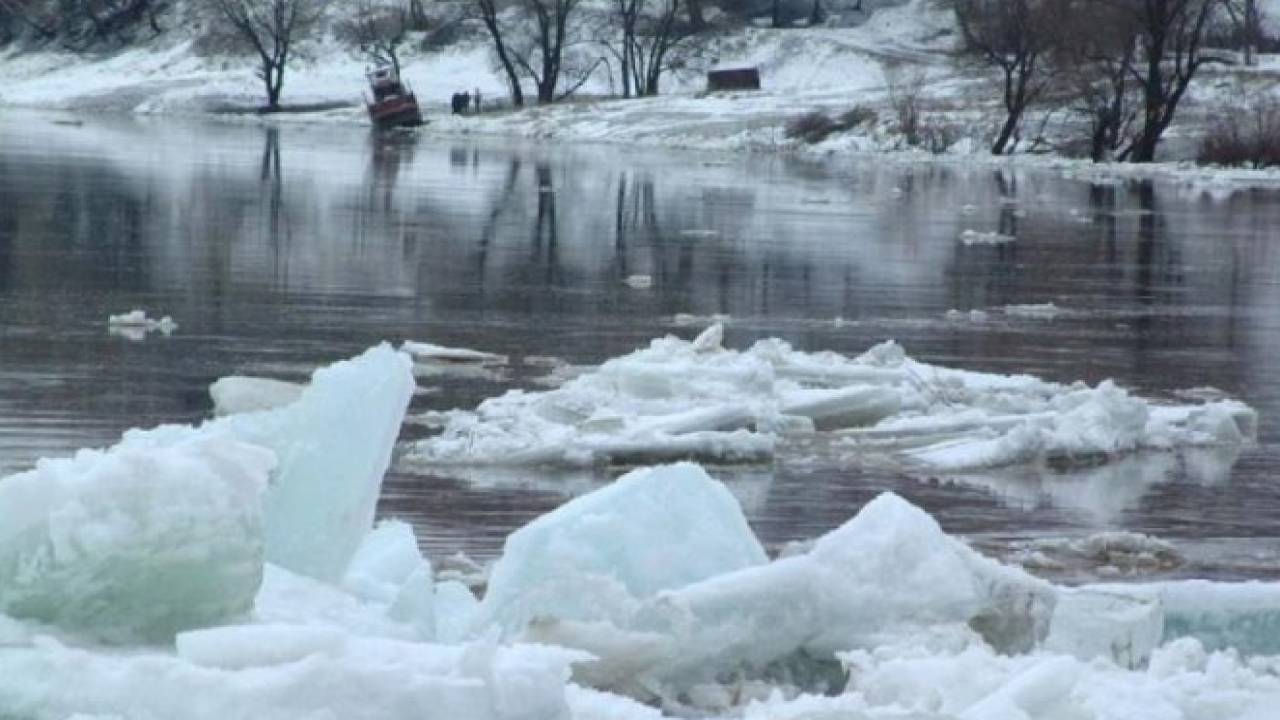 Подъем уровня воды ожидается на реках близ Алматы