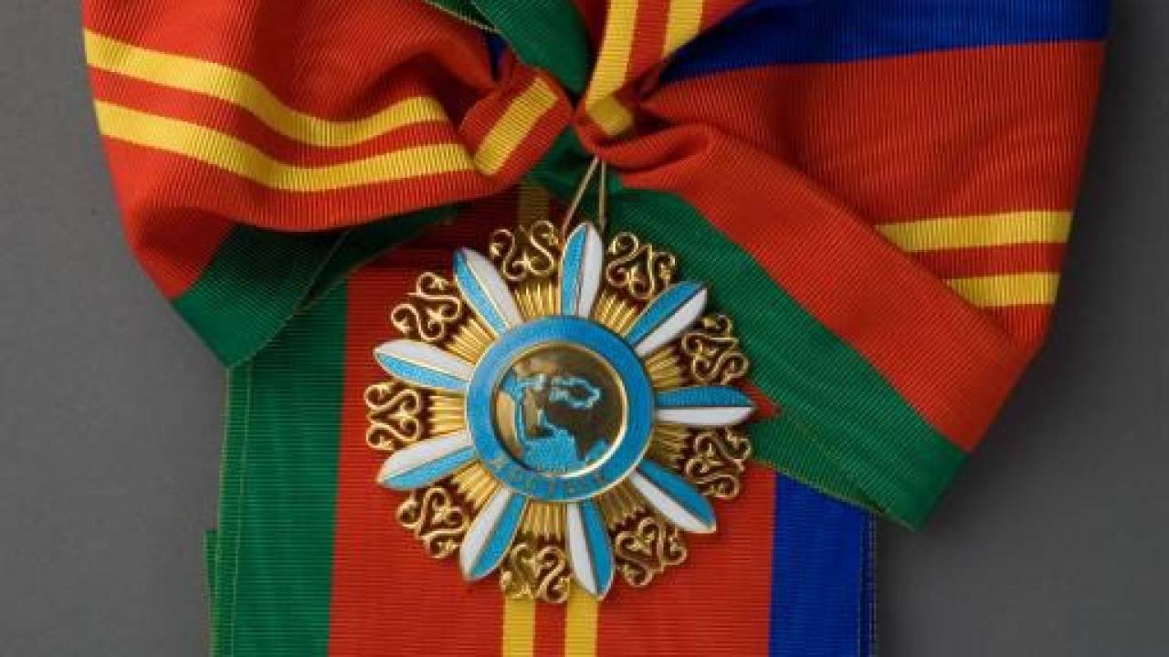 Токаев наградил российского посла орденом "Достык"