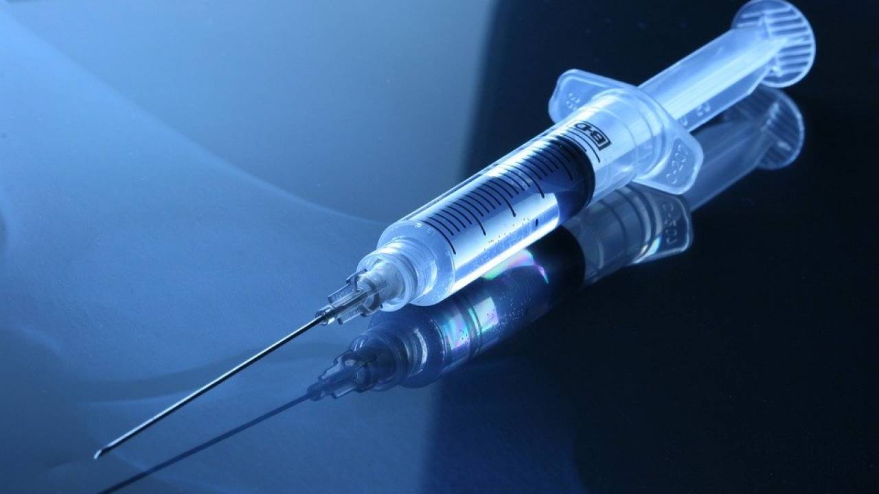 Цой: Альтернатива вакцинации – самоизоляция и карантин