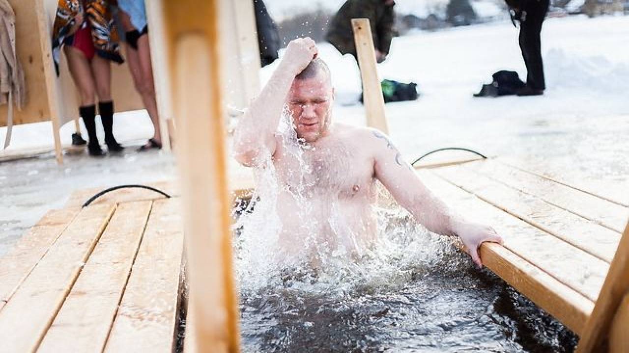 В Акмолинской области запретили массовые крещенские купания