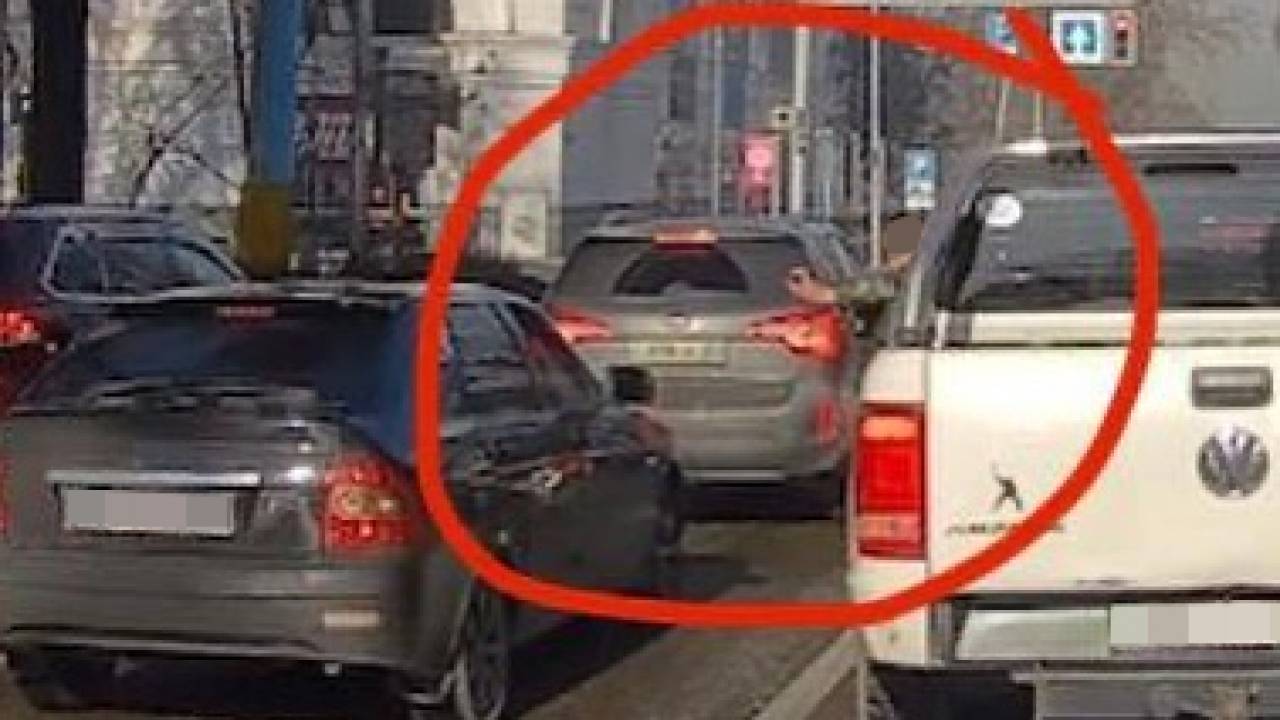 Водитель брызнул "перцовкой" в оппонента в Алматы