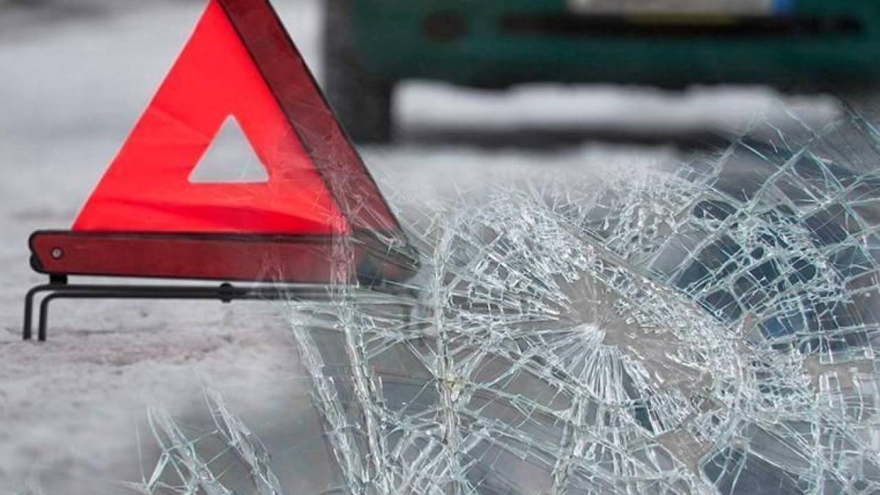 Водитель и годовалый ребенок погибли в ДТП на трассе Атырау-Уральск