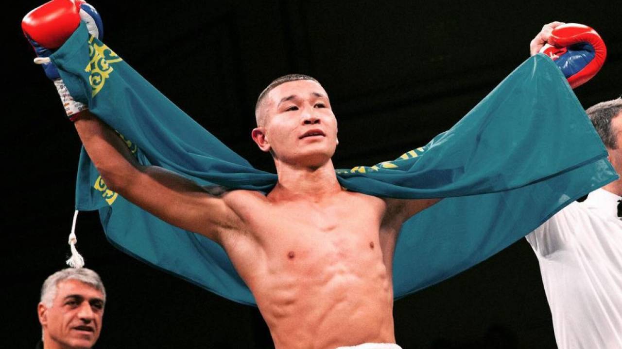 Казахстанский боксер завоевал пояс WBC Asian