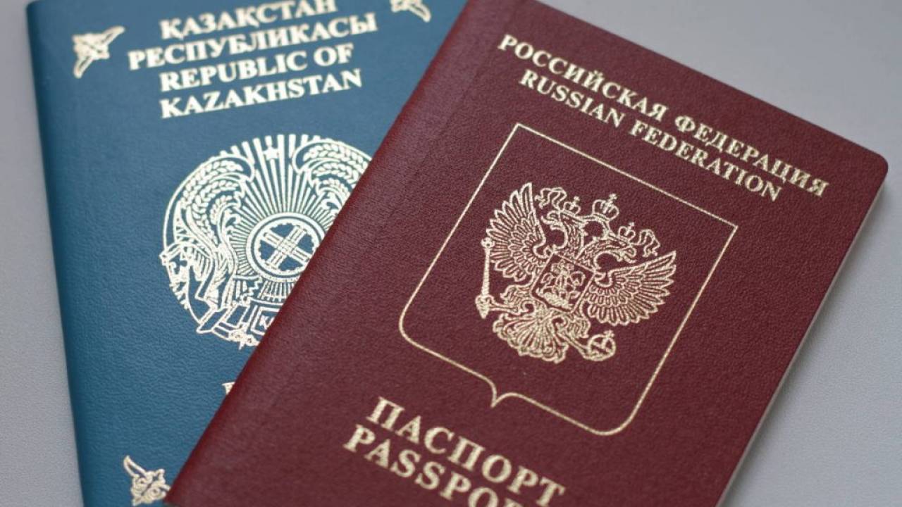 Казахстанского гражданства лишился чиновник в Шымкенте