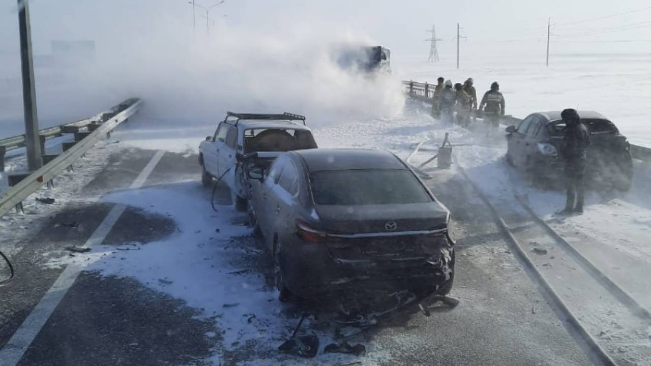 Массовое ДТП с возгоранием автомобилей произошло в Акмолинской области