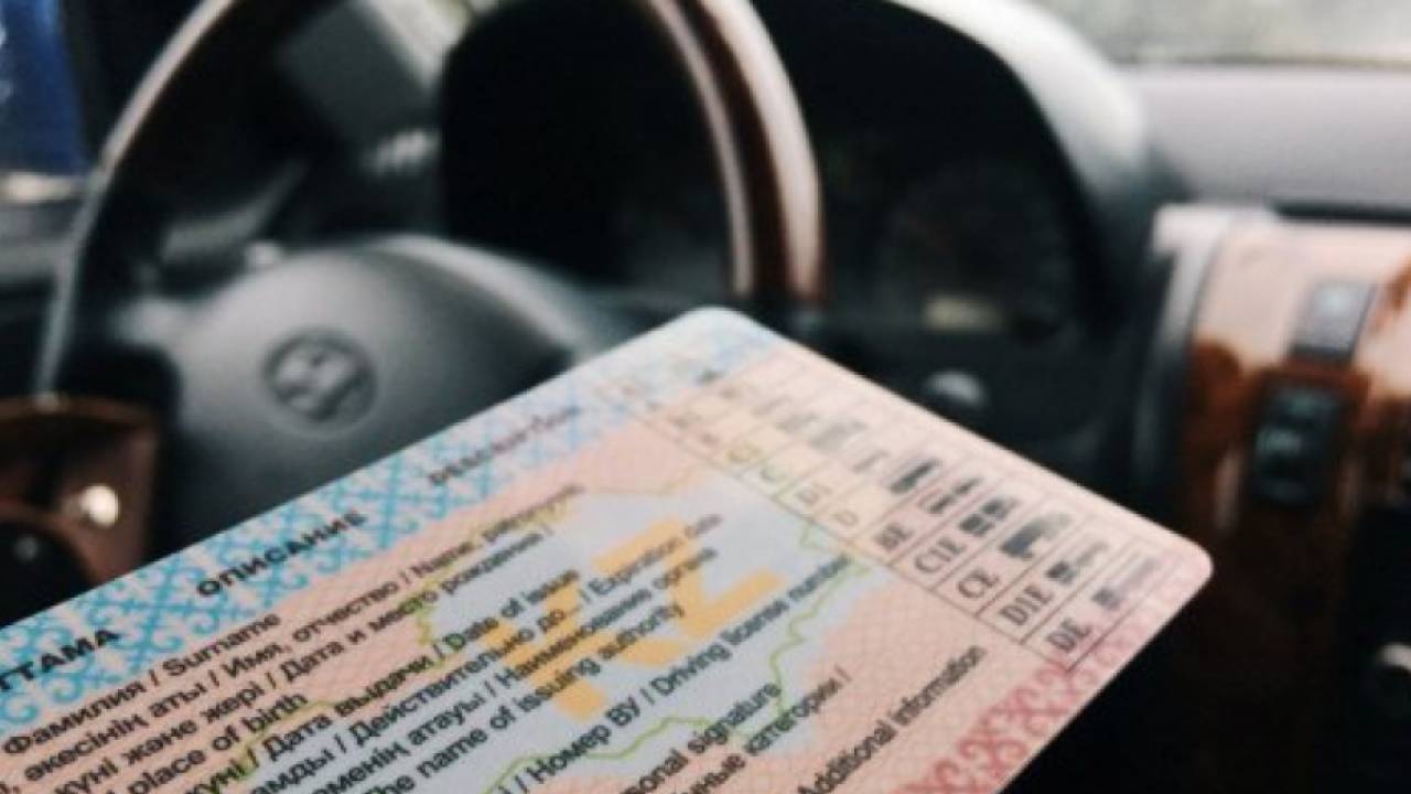 В Instagram мошенники торгуют водительскими удостоверениями