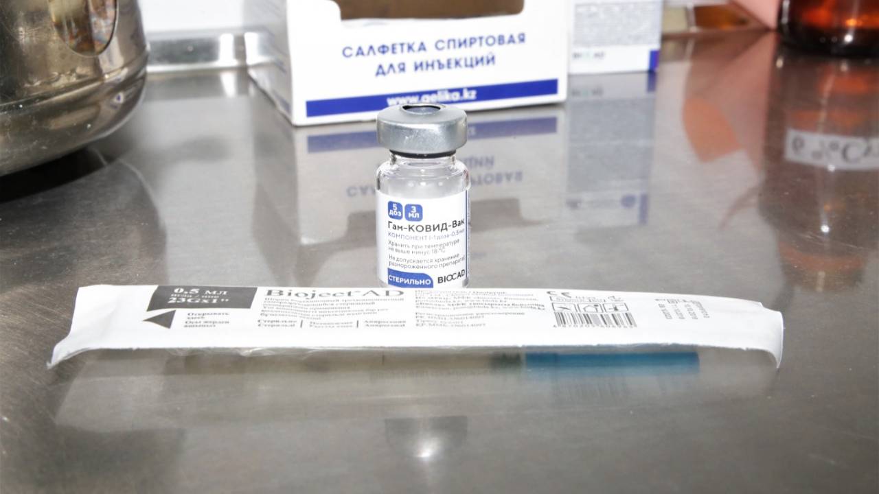 В Жамбылской области началась массовая вакцинация от коронавируса