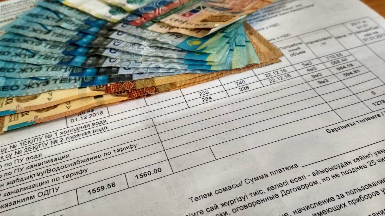 Жительница столицы платила коммунальные счета за "мифических" жильцов