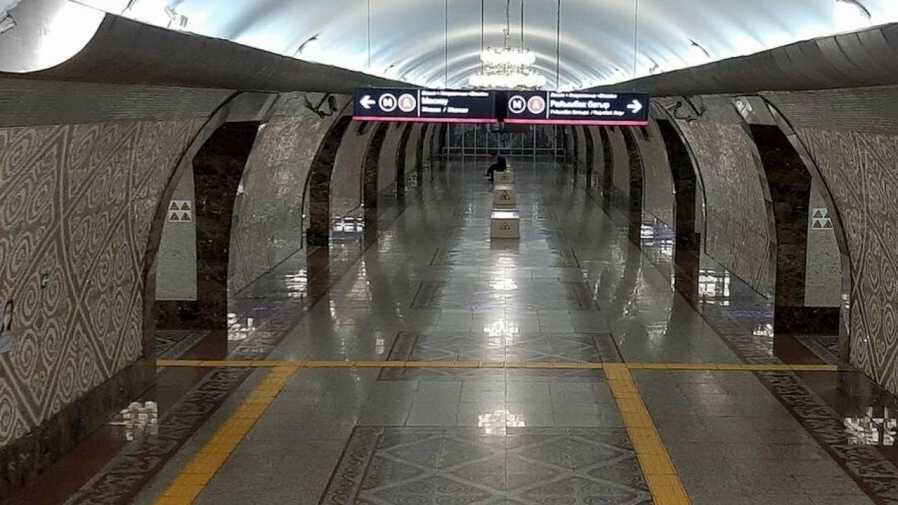 8 марта проезд в метро Алматы будет бесплатным для школьниц