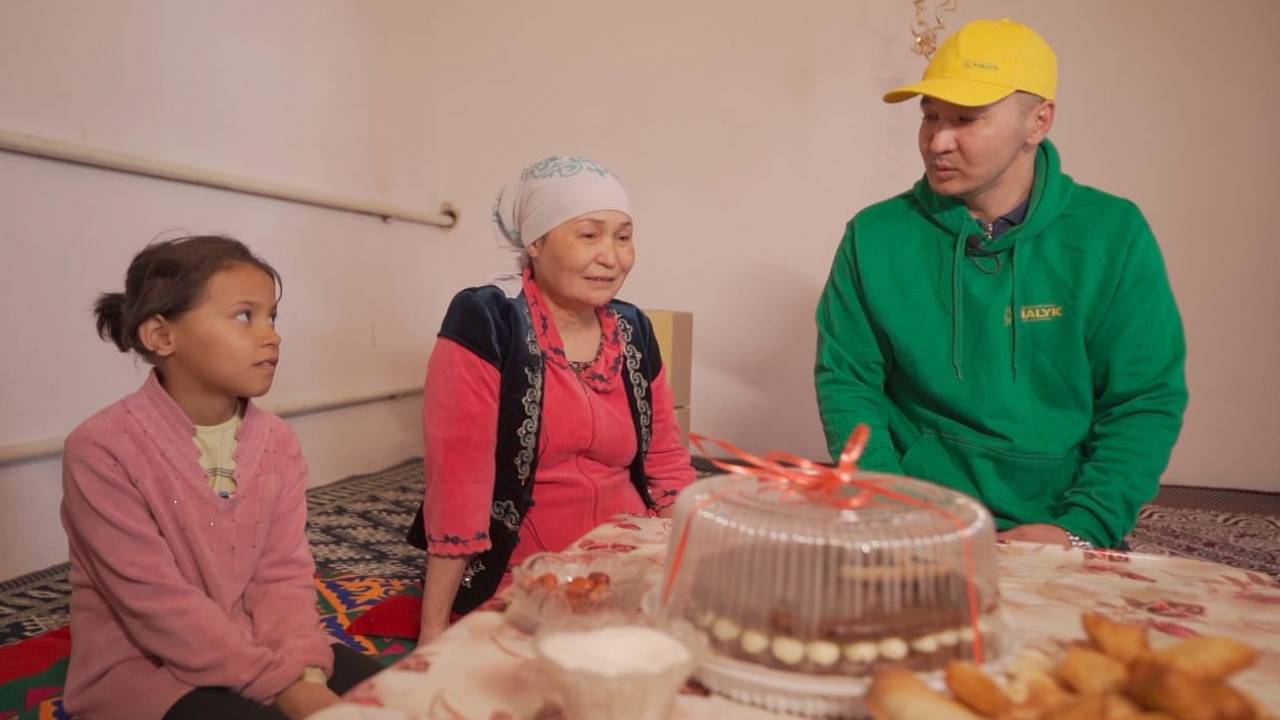 Акция "Ел тірегі – Елбасы" от Благотворительного фонда "Халык" стартовала в Казахстане