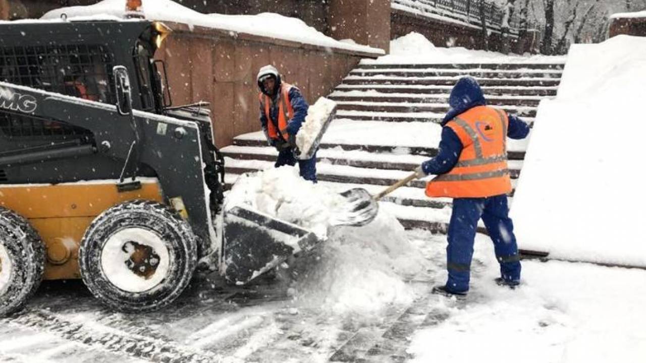 До 20 сантиметров снега выпало в Алматы