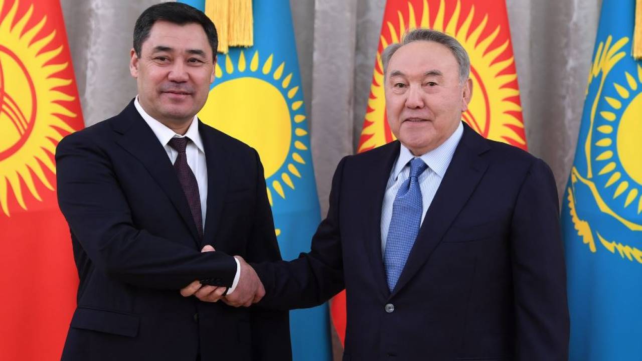 Елбасы встретился с шестым президентом Кыргызстана