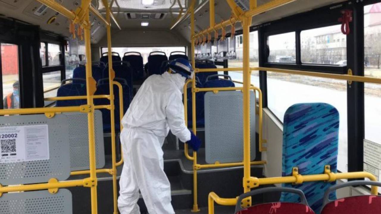 Фейк об опасной санобработке автобусов рассылают казахстанцы
