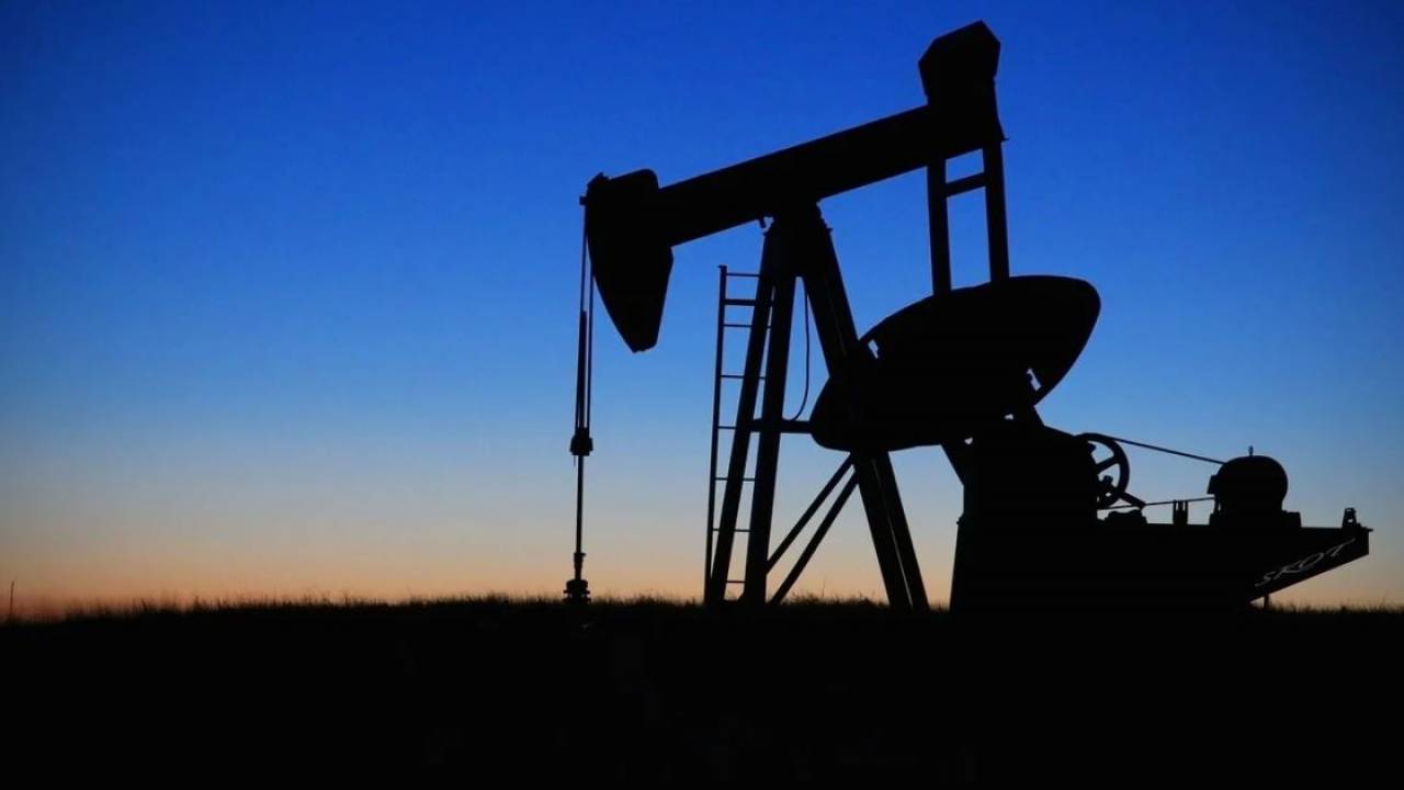 Как падение цен на нефть повлияет на тенге
