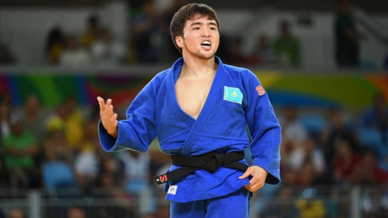 Казахстанец взял "серебро" на международном турнире по дзюдо