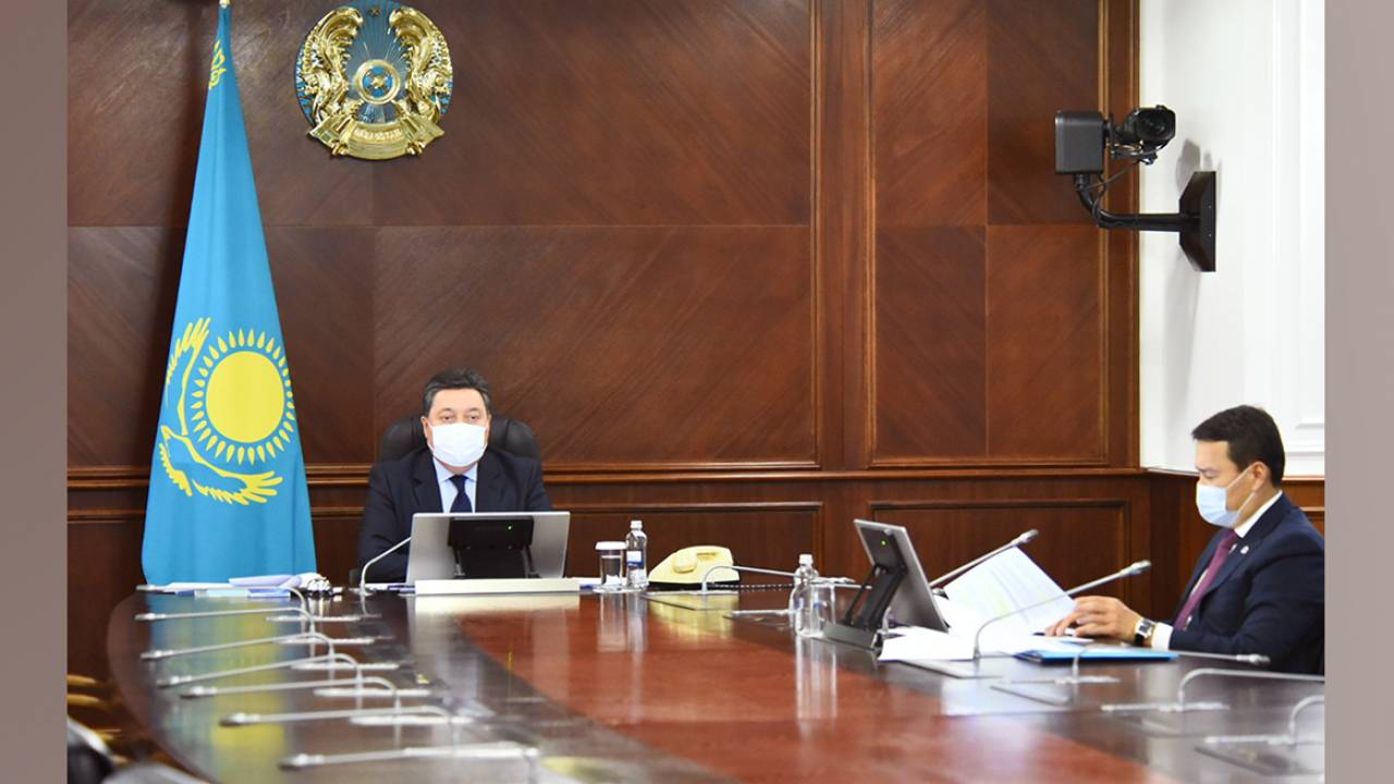 Мамин обсудил с президентом ЕБРР реализацию совместных проектов в Казахстане