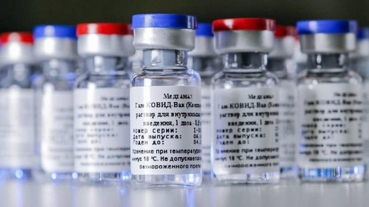 Разработчики QazCovid-in подтвердили заказ флаконов под вакцины из Китая