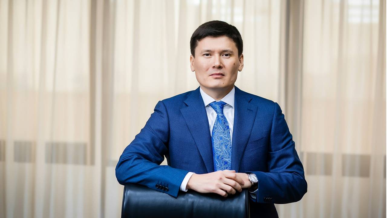 Руслан Бекетаев назначен министром по экономике и финансовой политике ЕЭК