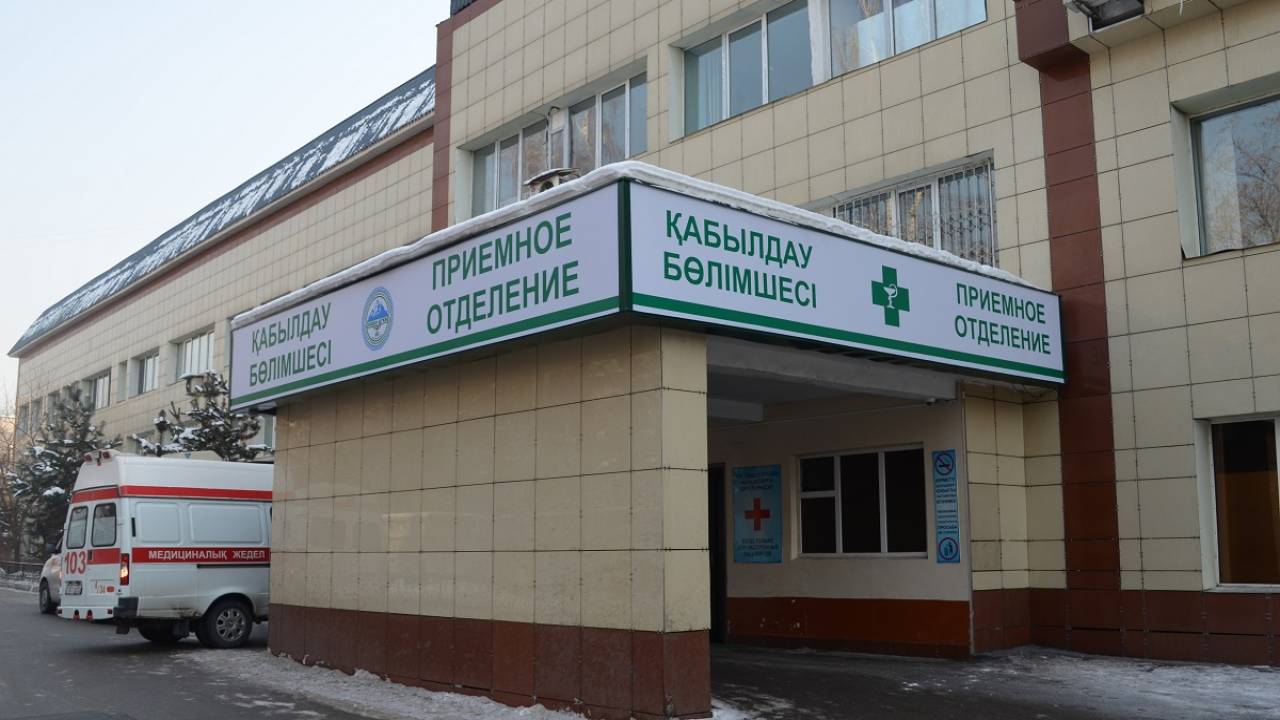 Закрытие ЦГКБ Алматы из-за больных коронавирусом прокомментировали в УОЗ