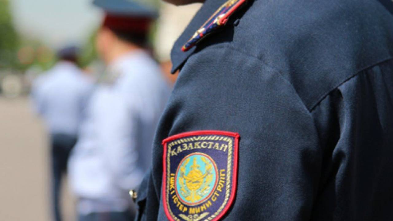 Завладел двумя авто на 158 млн тенге: в Туркестанской области осужден экс-полицейский
