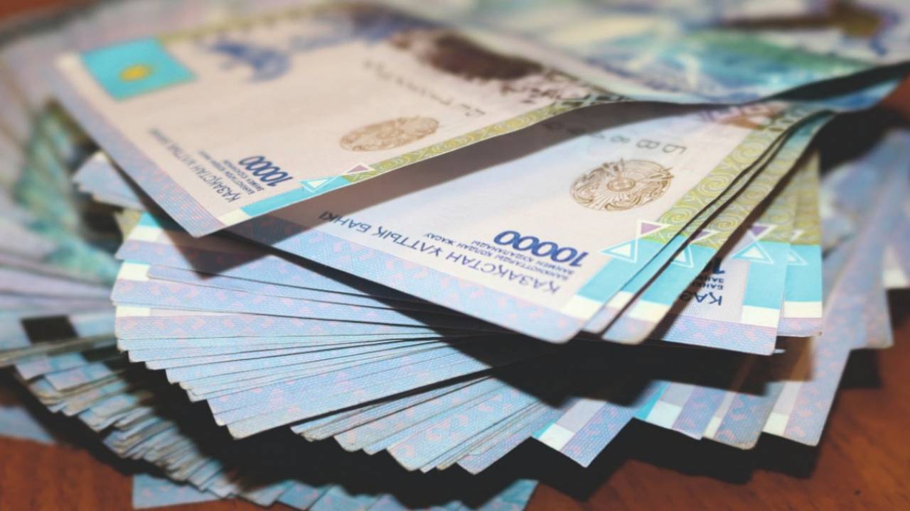 29 млн тенге присвоил кассир банка в Жезказгане