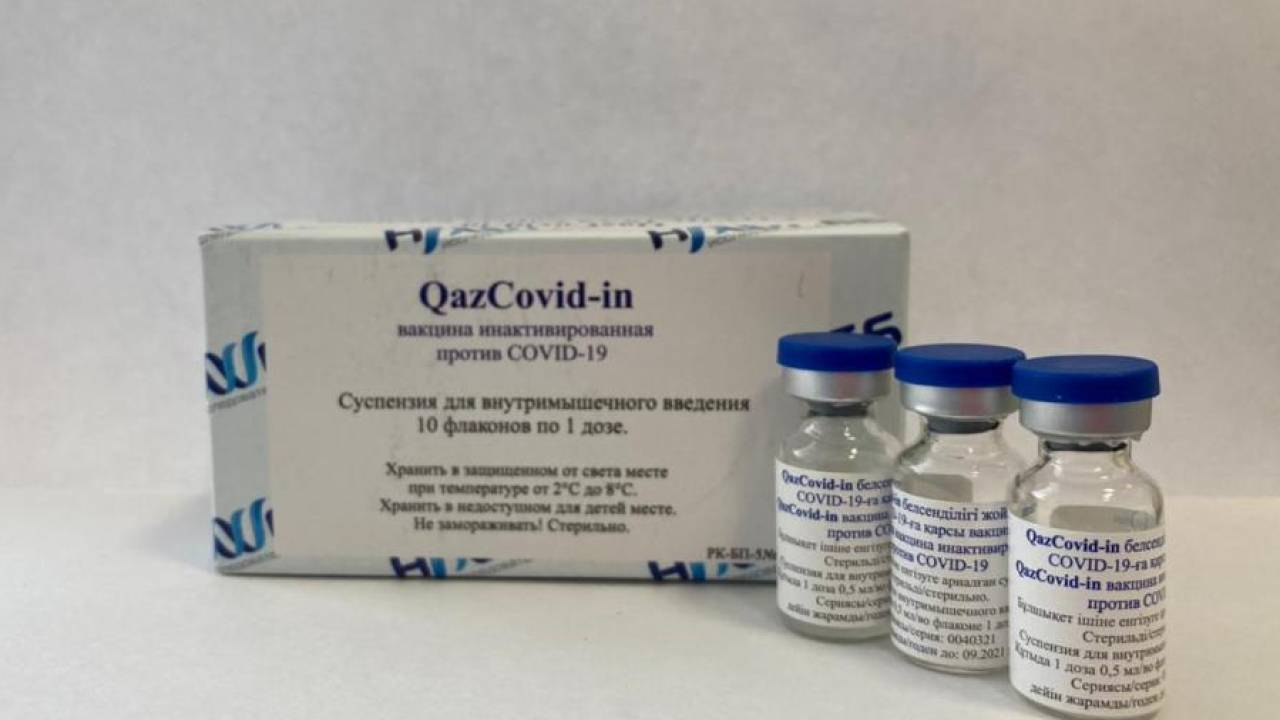 Безопасность вакцины QAZVAC подтверждена результатами исследований - Минздрав