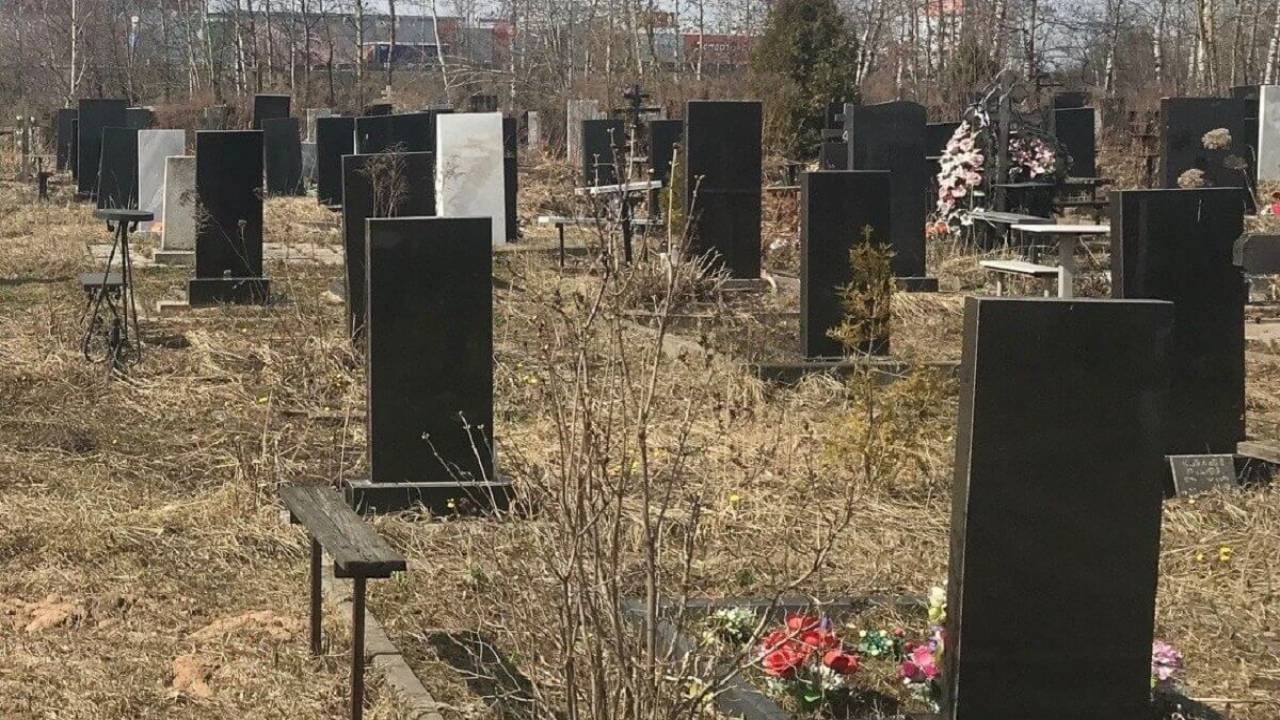 C 1 по 10 мая в Алматы закроют кладбища