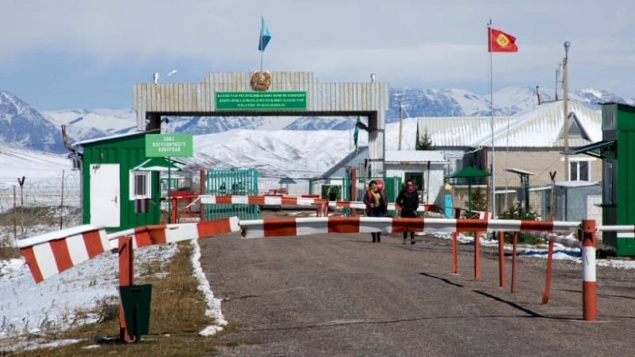 Еще один пункт пропуска заработал на кыргызско-казахстанской границе