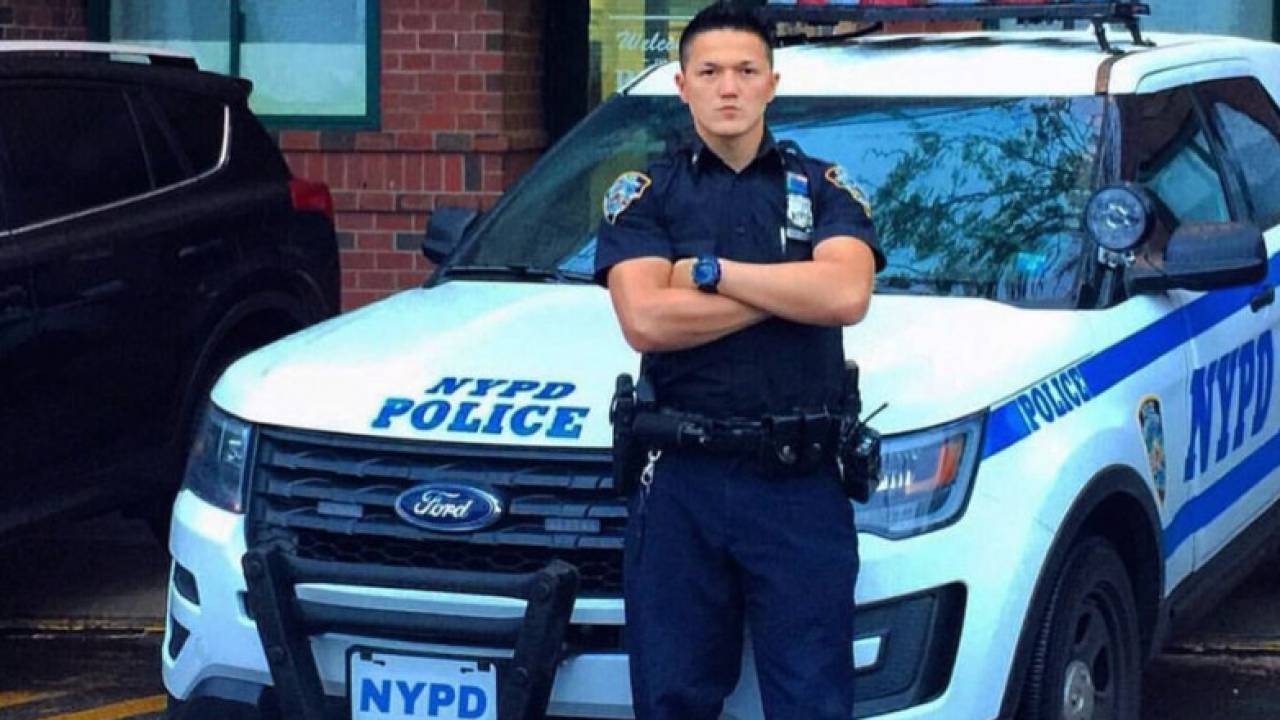 Казах-полицейский из Нью-Йорка узнал дату ближайшего боя