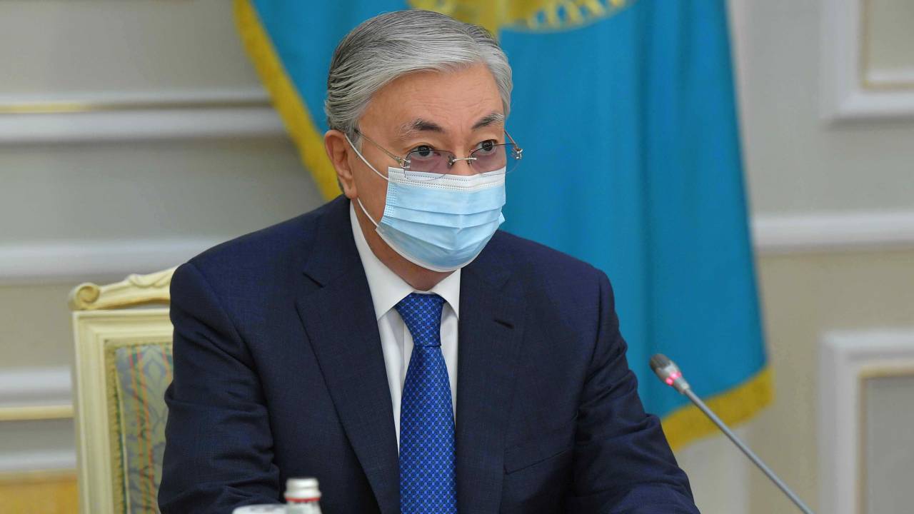 Казахстан проходит через очередную вспышку КВИ - Токаев