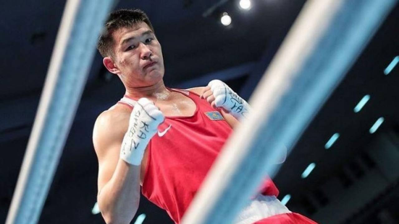 Казахстанский боксер выиграл золото на турнире в РФ