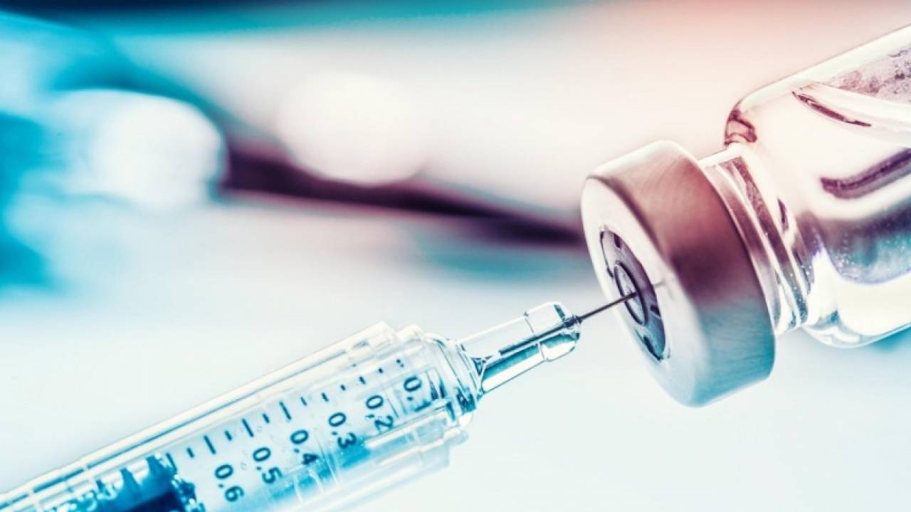 Не стоит вакцинироваться разными препаратами - врач