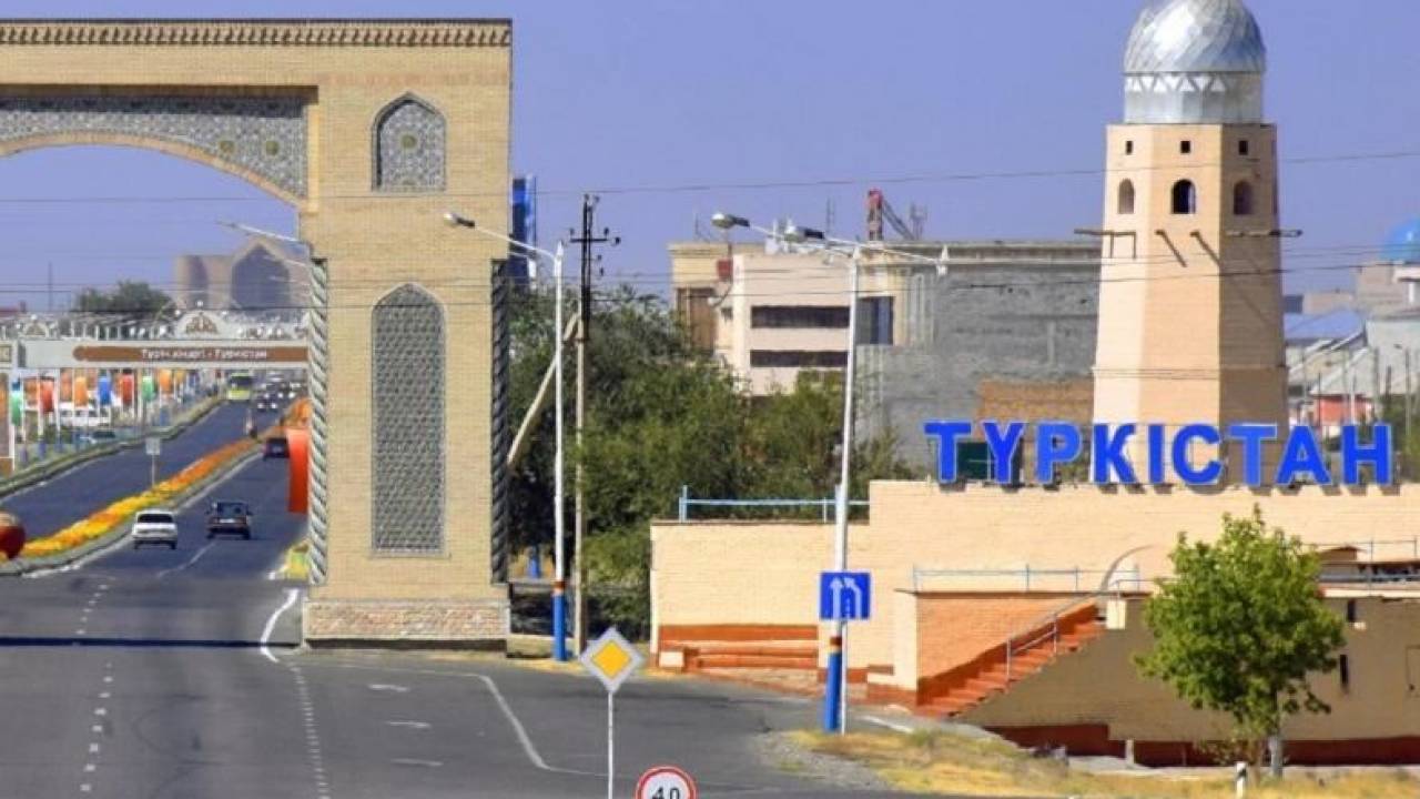 Объектам общепита и кинотеатрам разрешили работать в Туркестанской области