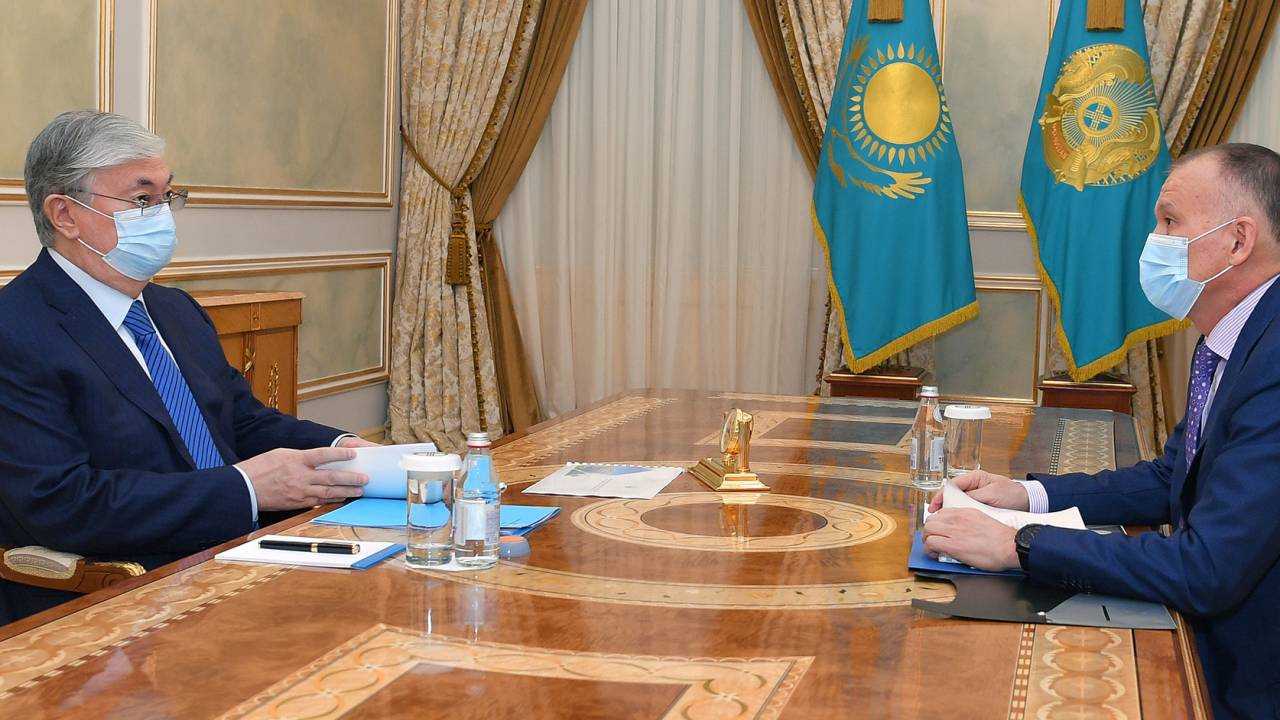 Выборы акимов обсудил Токаев с председателем ЦИК