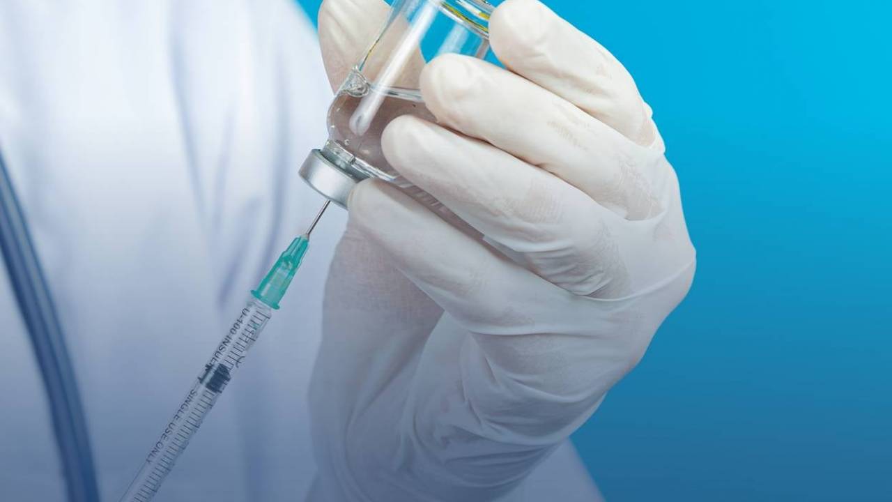 За день почти 10 тысяч алматинцев получили вакцину от COVID-19