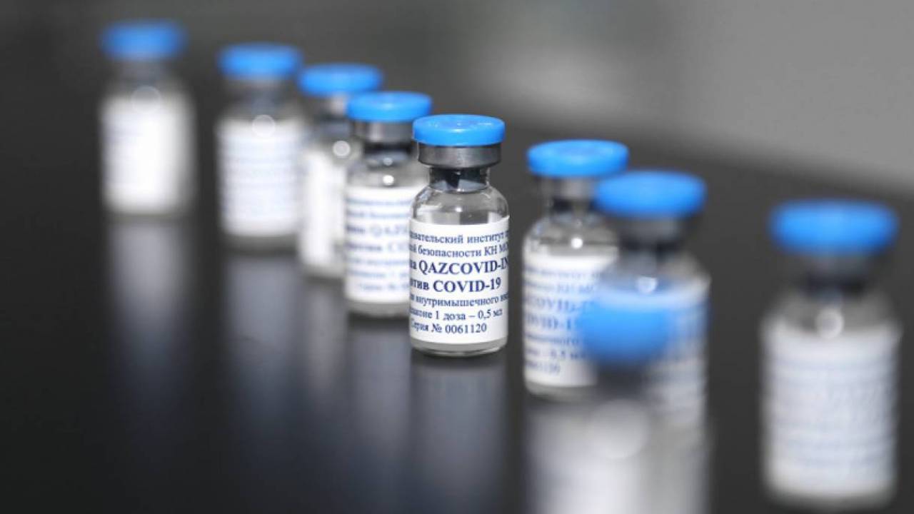 За день вакциной от коронавируса привились почти 7 тысяч алматинцев