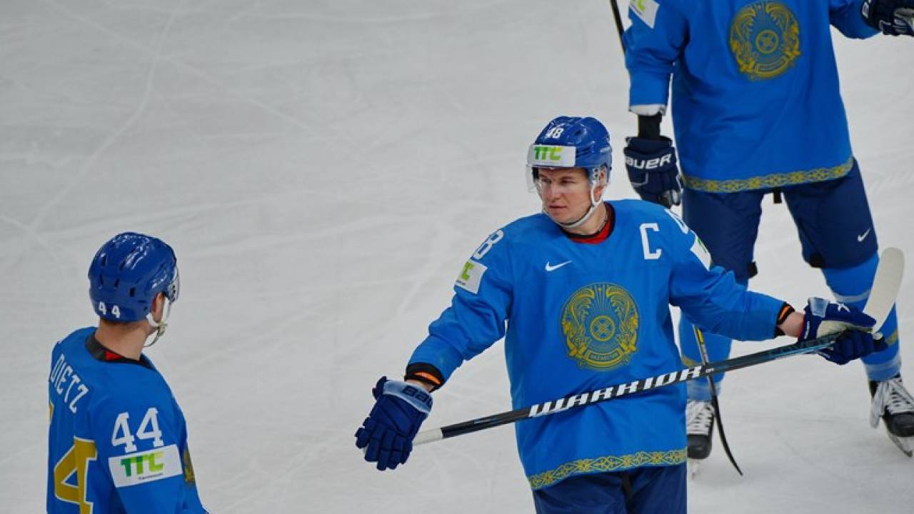 ЧМ по хоккею: Казахстан проиграл Канаде