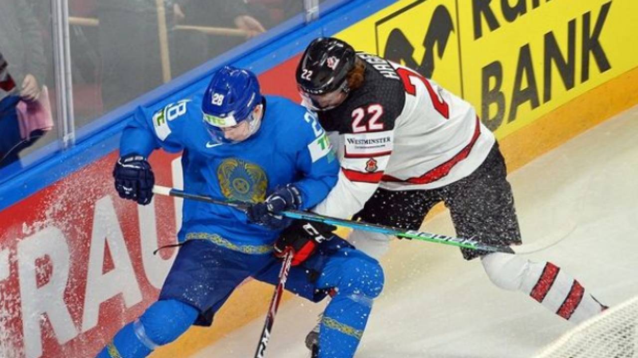 ЧМ по хоккею: определен лучший игрок сборной Казахстана в матче с Канадой
