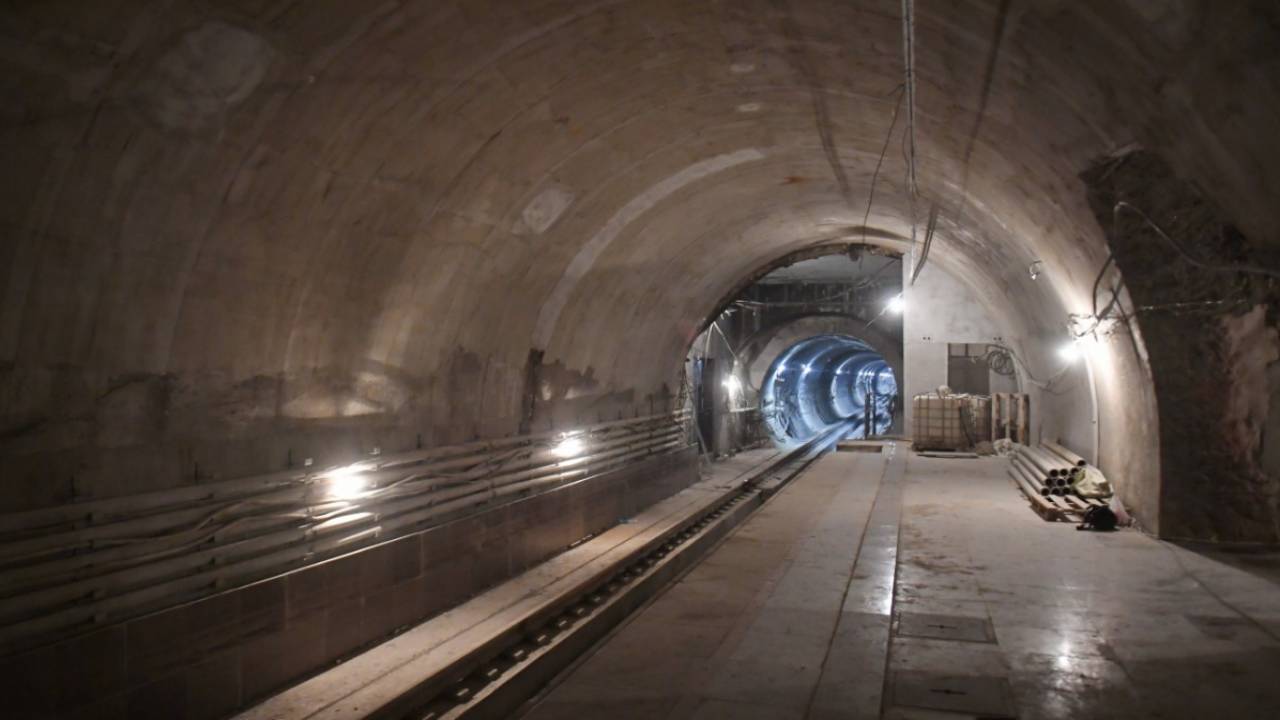 Две станции метро запустят в Алматы до конца года
