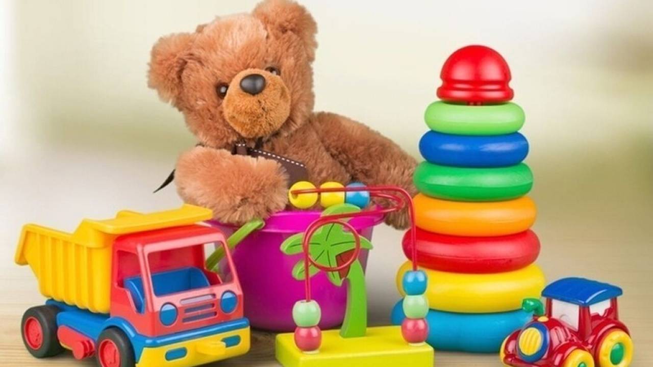 Ядовитые детские игрушки нашли на прилавках в ВКО