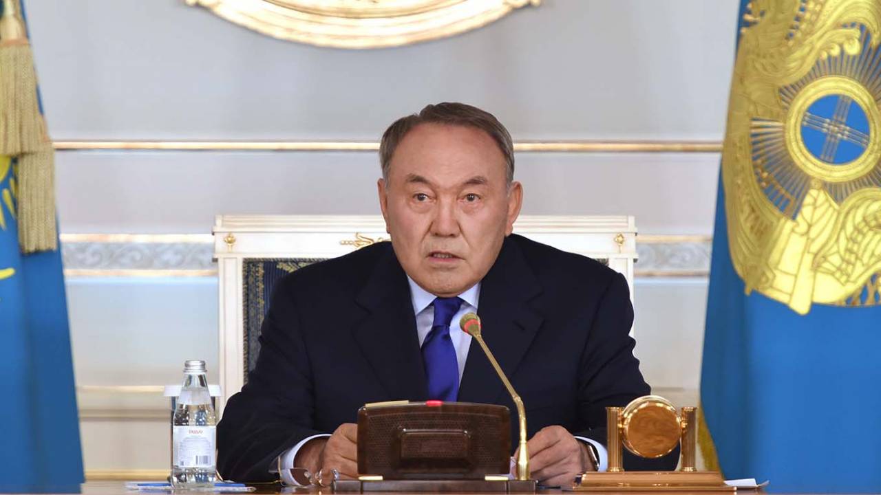 Назарбаев поговорил с экс-вице-президентом США 